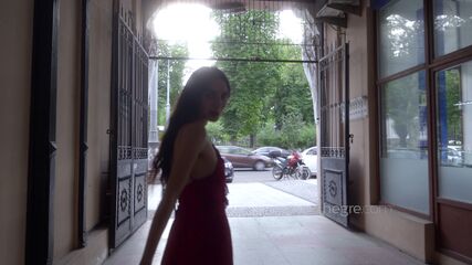 Ukrainian Beach Babe Gets Wet