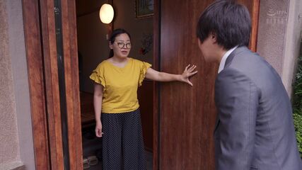 Big Tits MILF Sisters Seduce